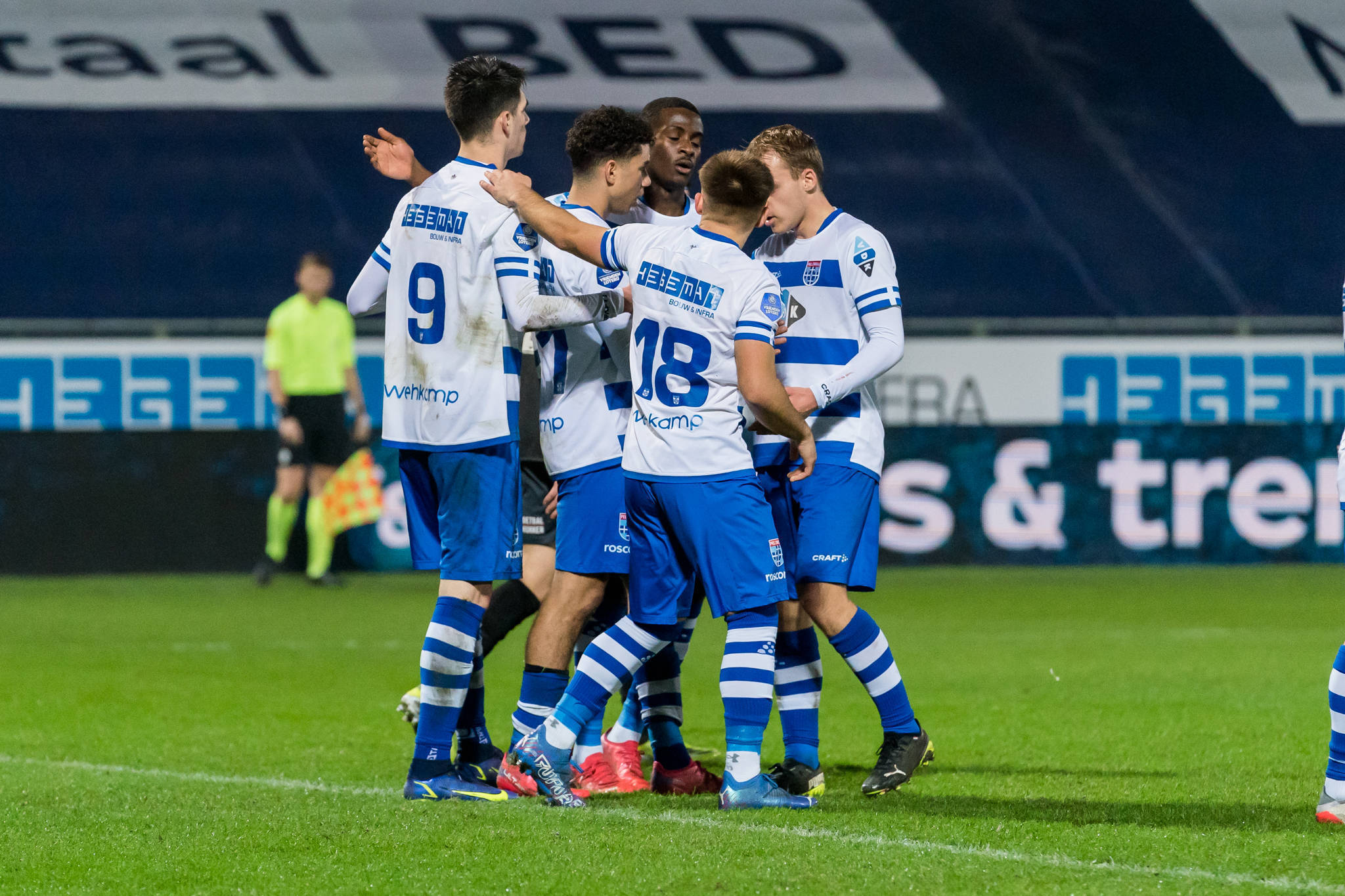 费耶诺德客场击败乌德勒支,边路进攻犀利(乌德勒支阿贾克斯) 费耶诺德客场击败乌德勒支,边路进攻犀利(乌德勒支阿贾克斯)